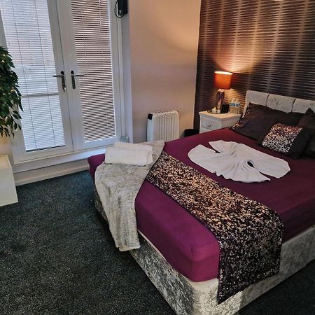 The Ivy Garden Suite (Adults Only) Handsworth Extérieur photo