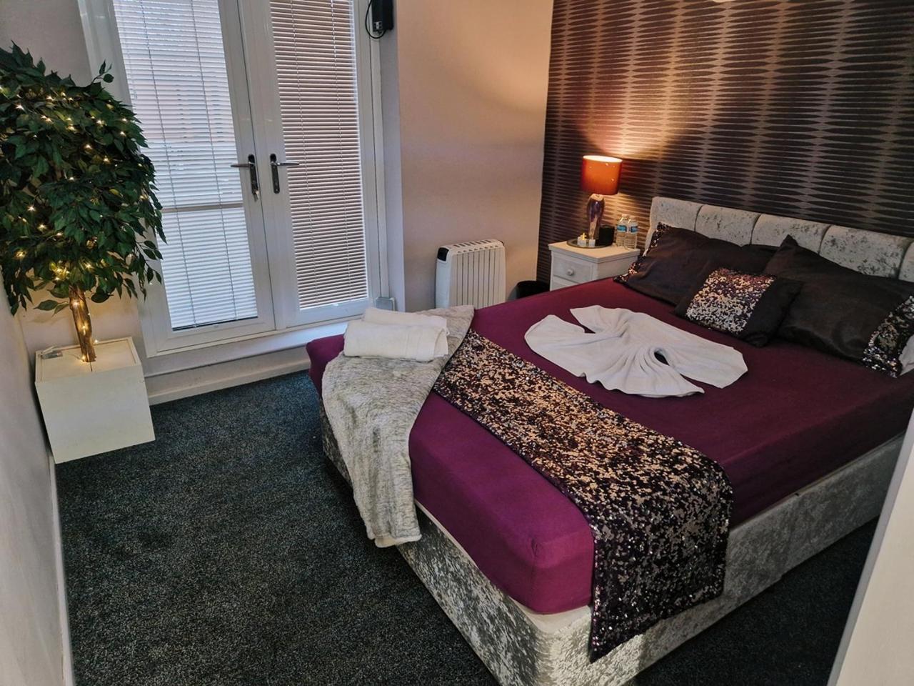 The Ivy Garden Suite (Adults Only) Handsworth Extérieur photo
